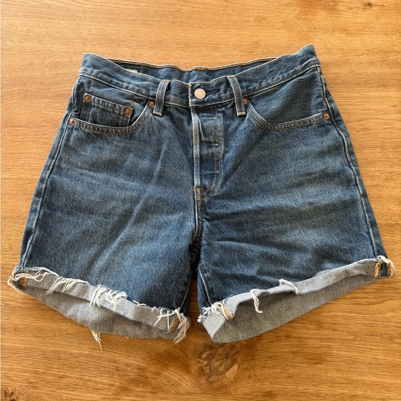 Levi's 501 Blue Denim Frayed Jean Shorts - Picture 1 of 5